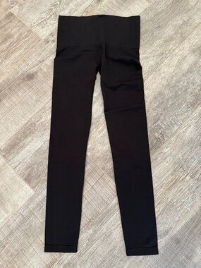 Black Leggings - ASSETS Red Hot Label by Spanx Size Large